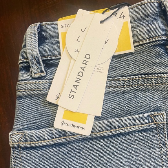 Stradivarius Jeans, brand new size 2 - Picture 5 of 8